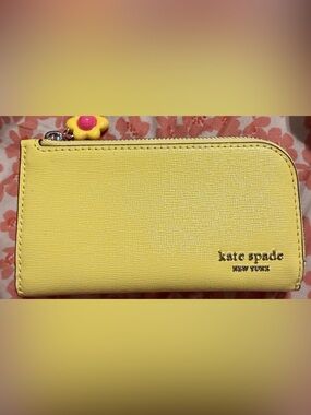 Kate Spade Yellow Women's Wallet Purse - Brand Unknown